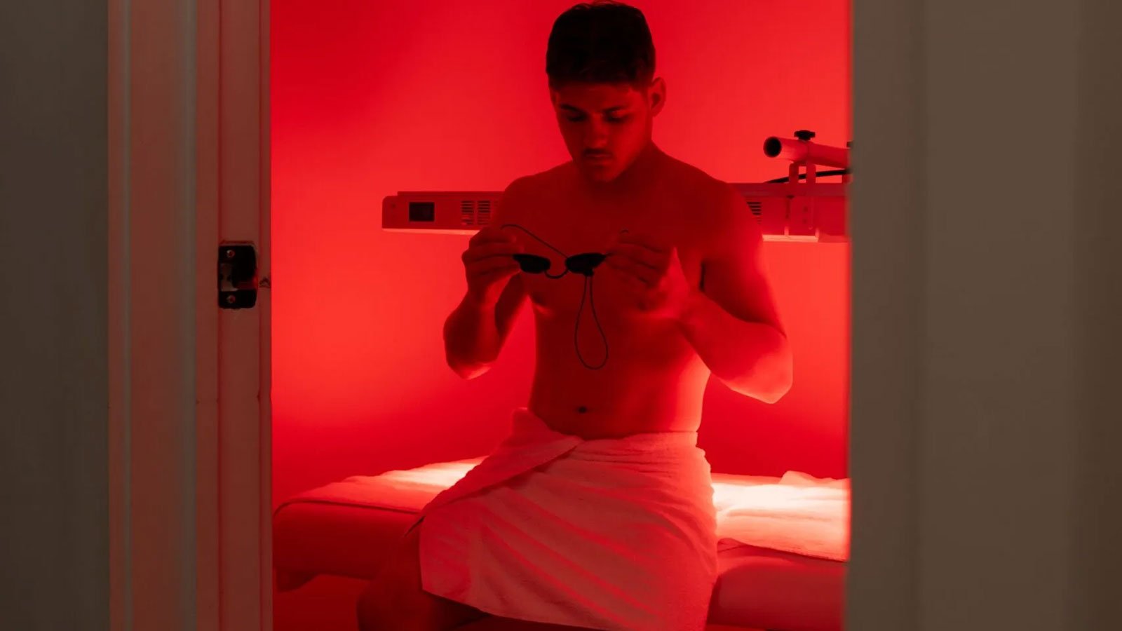 Top-10-Reasons-You-Need-to-Try-Red-Light-Therapy-